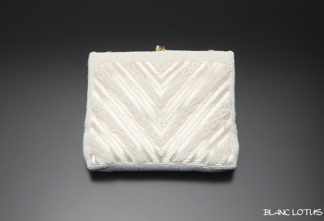 ヴィンテージ　白のビーズバッグ　