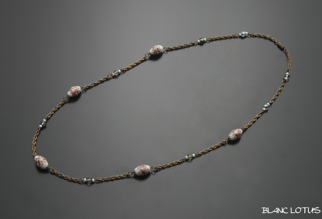 ヴェネチアンビーズのネックレス