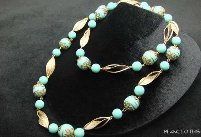 ターコイズと金のリーフのロングネックレス