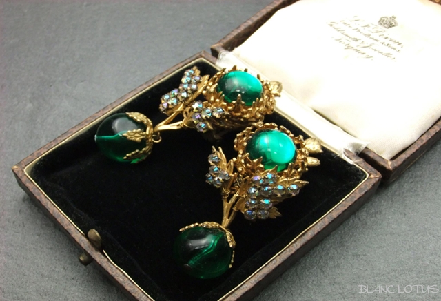 Miriam Haskell(ミリアム・ハスケル）  グリーンのグラスビーズイヤリング