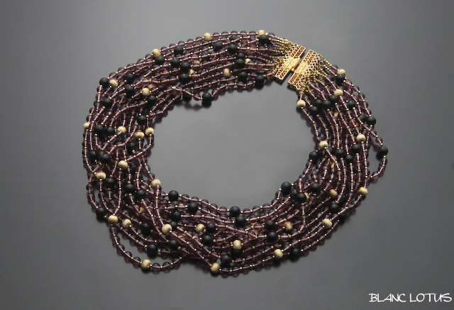 アンティークモーブカラーのネックレス