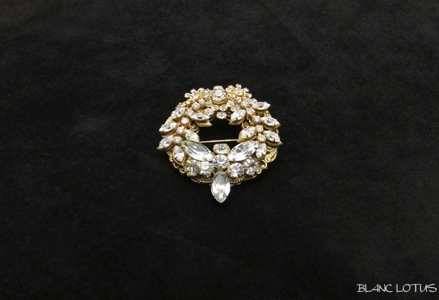 Miriam Haskell（ミリアム・ハスケル）　クリアラインストーンのラウンドブローチ