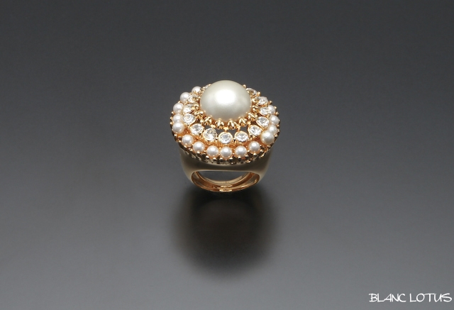 ヴィンテージ　フェイクパールのリング