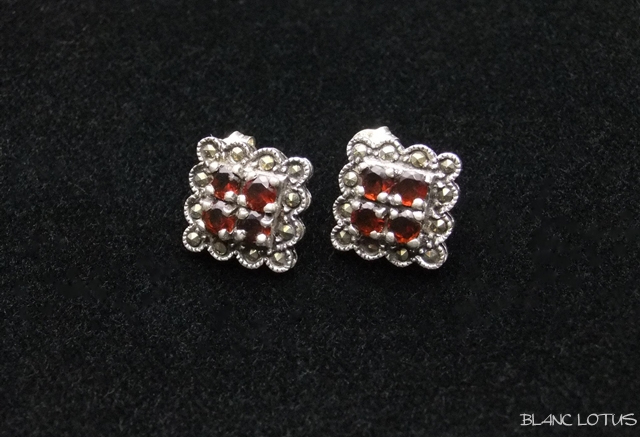 ガーネットとスターリングシルバーのピアス