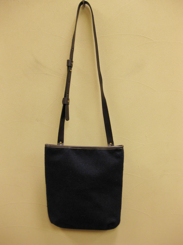 【送料無料】GLENALMOND    “ROSINA”縦型ショルダーバッグ