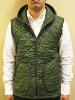 Balmoral Ascot ナイロンキルティングフーデッドベスト