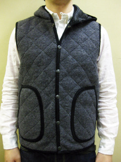 Balmoral Ascot ウールキルティングフーデッドベスト