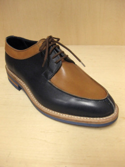 Tricker's 2トーン エプロンフロント シューズ“For Marin”（Blood