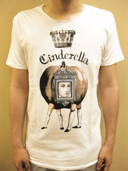 mix sense  コットン/レーヨン　“CINDERELLA ”　半袖Ｔシャツ