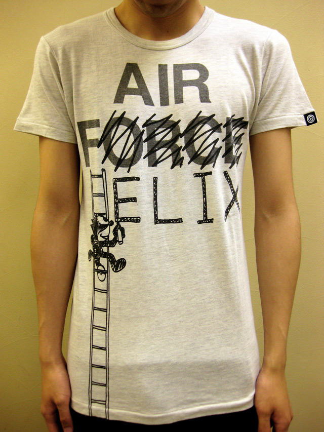 OVER THE STRiPES AIR FELIX Tシャツ