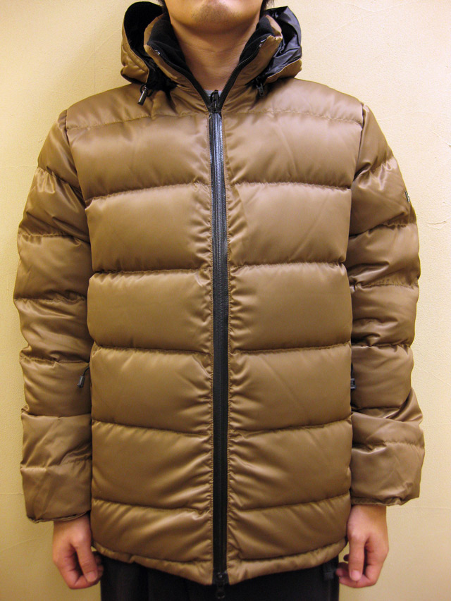 PH DESIGNS  Delta Hooded Jacket (Super Fine Nylon)