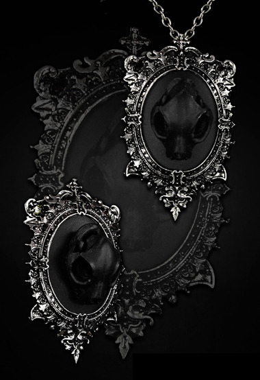 新作商品☆ CAT SKULL　カメオ風 　ゴシックペンダント