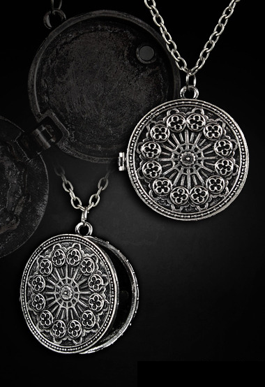 新作商品☆ROSETTE　ゴシックロケットペンダント