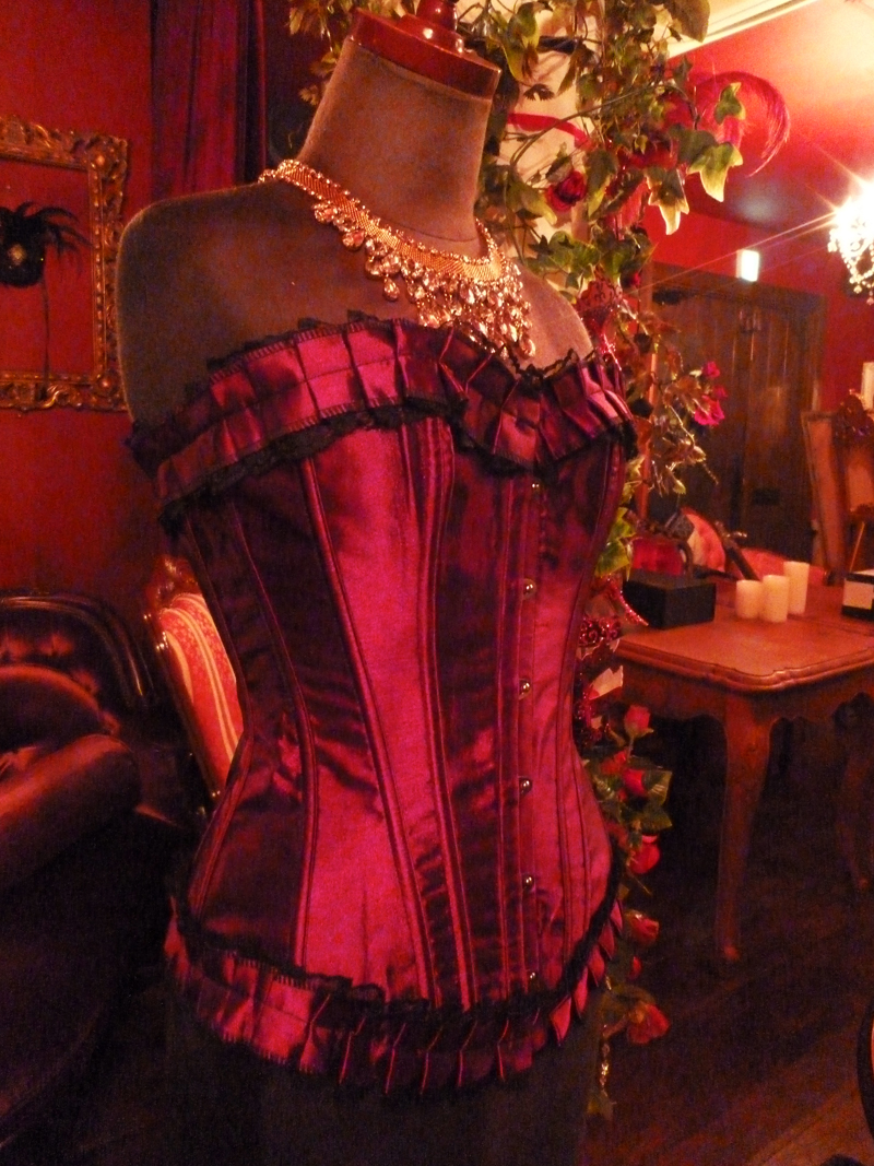 コルセット・ゴシック&ビクトリアン　サテンコルセット lace up back Corset Bustier