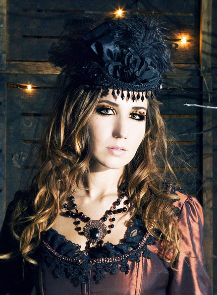 ゴシック・貴婦人の帽子・乗馬用