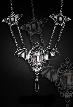 新商品入荷"MIDNIGHT QUEEN"