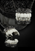 新作☆ヴァンパイア貴族teethsロケットペンダント