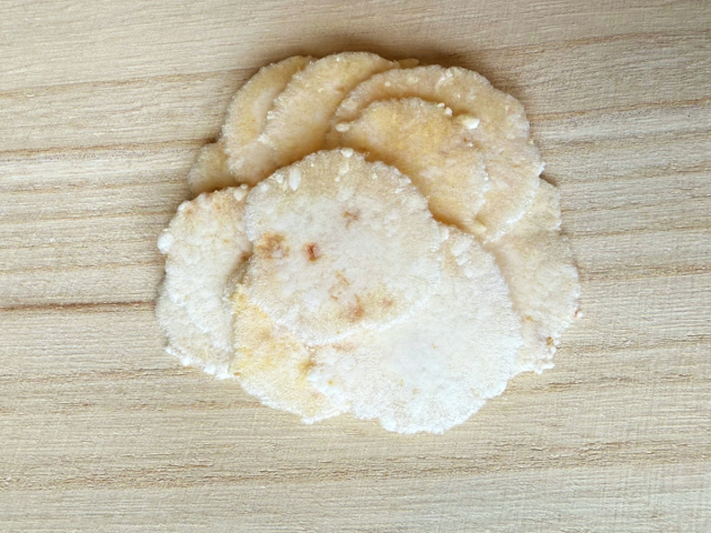 わんこのみやげ　名古屋コーチン入りせんべい　トマト