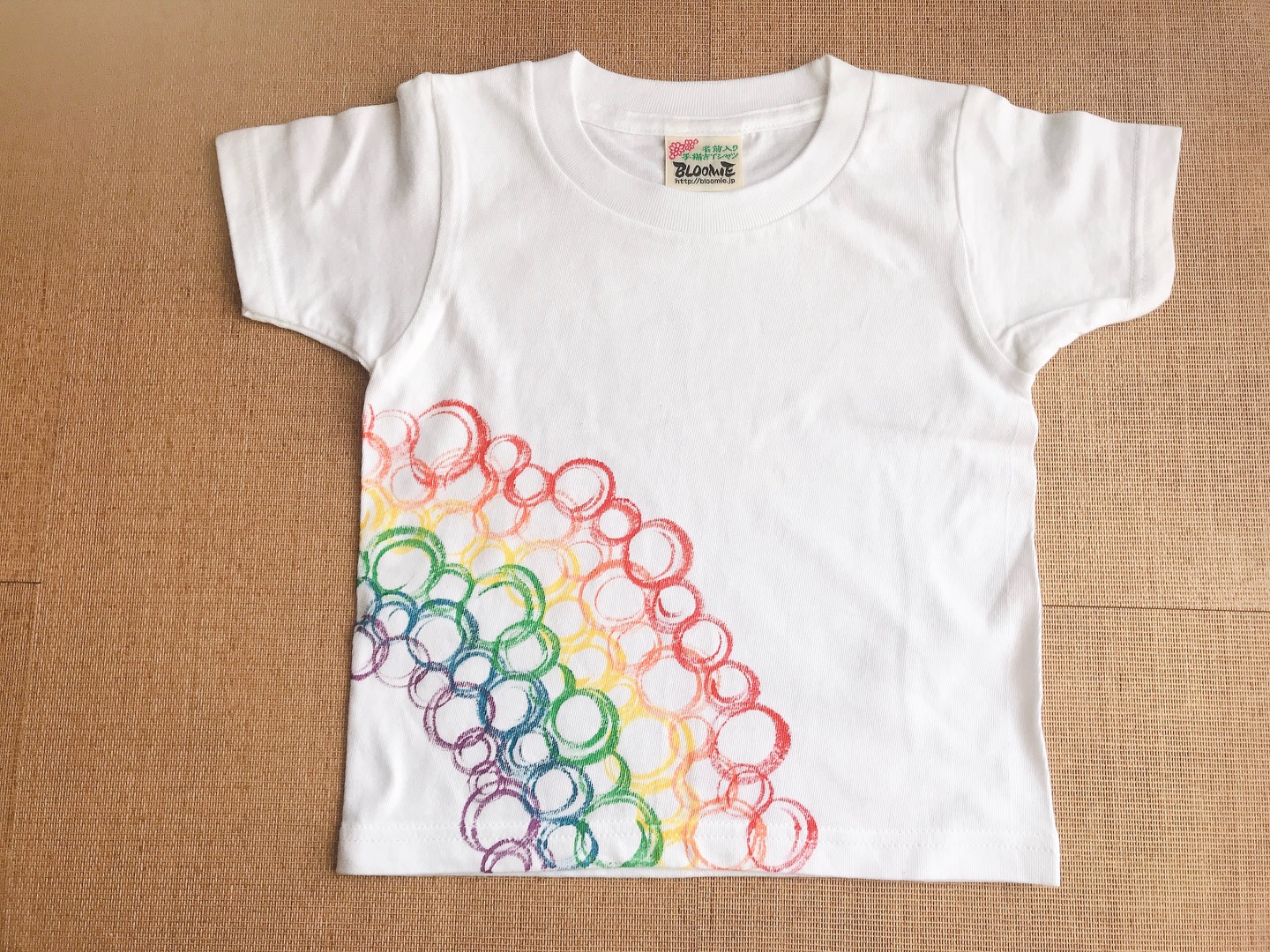 名前入り手描きTシャツ　BLOOMIE