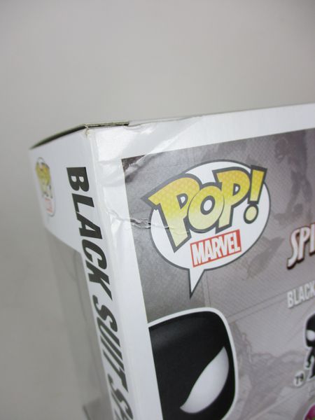 箱傷】 スパイダーマン ブラックスーツ 蓄光 限定版 [スパイダーマン