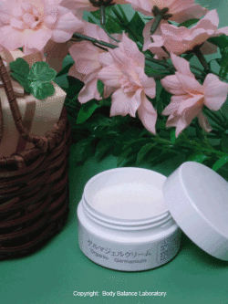 秘密にしておきたい肌の潤い！「ゲルマジェルクリーム」