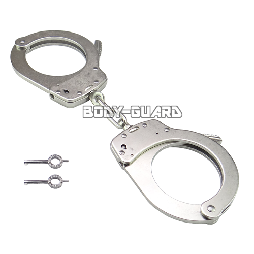 S&Wスミス&ウェッソン手錠　ユニバーサルサイズ　プッシュピン　ニッケル　　