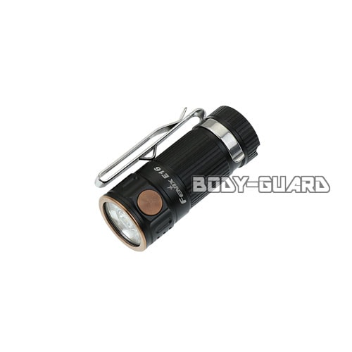 FENIX　フラッシュライト　E16　700ルーメン