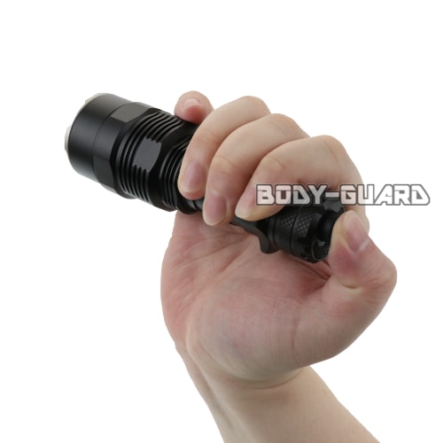 NITECORE フラッシュライト TM9K PRO 9900ルーメン 充電式