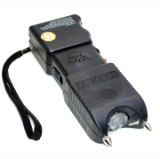 【タイタン】250万ボルト　フルパワー　スタンガン（充電式）