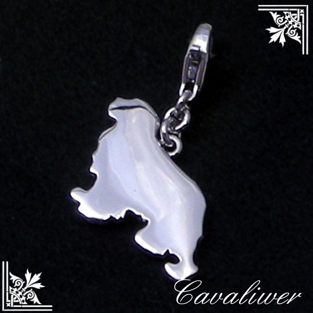 シルエットチャーム　キャバリアモチーフのシルバーアクセサリー
