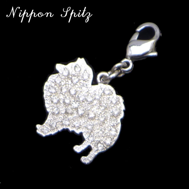 セレブドッグの犬モチーフジュエリー　シルバーパヴェチャーム 日本スピッツ￥10,500（税込）
