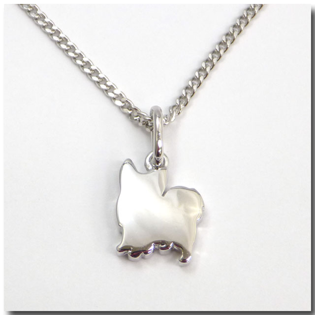 可愛いパピヨンのシルバーネックレス