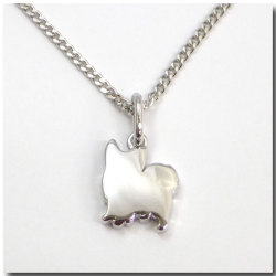 可愛いパピヨンのシルバーネックレス