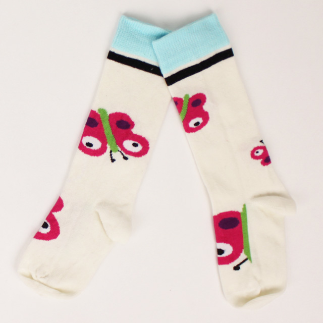 【セール60%OFF】UBANG（アヴァン） 靴下　butterfly talkie walkie　 オフホワイト 12cm-14cm（21－24） 15cm-18cm（25－28）    【おまかせ配送で送料お得】