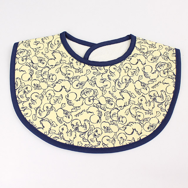 【セール50%OFF】ninita （ニニータ） アヒル柄スタイ 黄色 M 【おまかせ配送で送料お得】