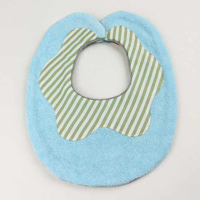 【セール70%OFF】Couverture(クウベルチュール） doughnutビブ ミント ブルーXグリーンストライプ【おまかせ配送で送料お得】