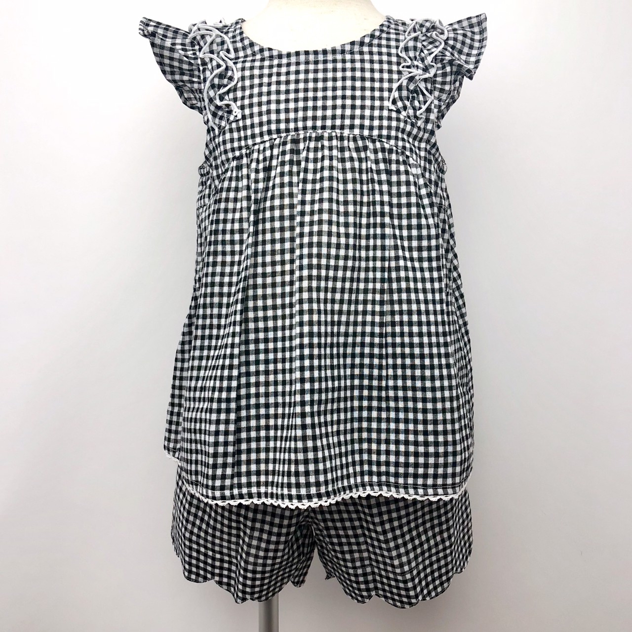 ☆SummerSale 2025☆【セール70%OFF】Lily ivory(リリイアイボリー） フリルセットアップスーツ ブラック 100ｃｍ 120ｃｍ    【おまかせ配送で送料お得】