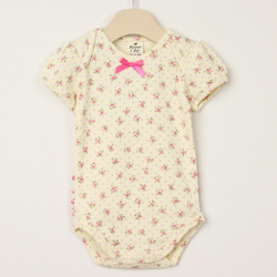 【セール80%OFF】bijoux&bee（ビジューアンドビー） おしりフリル花柄ロンパース クリーム 80cm   【おまかせ配送で送料お得】◆