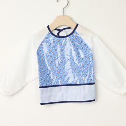 【セール70%OFF】ninita （ニニータ） カモメ柄長袖エプロン ブルー  【おまかせ配送で送料お得】