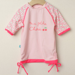 ★2025ClearanceSALE!!★【セール70%OFF】Elly la Fripouille（エリーラフリップイユ） UVカット　ラッシュガード　T-shirt Ma petit Cherie ピンク 12ヶ月-18ヶ月 2才-3才 3才-4才    【おまかせ配送で送料お得】