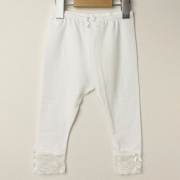 【セール70%OFF】Le Cou Cou（ル・クク） 裾レースレギンス 白 XS(80cm-96cm) S(96cm-110cm)    【おまかせ配送で送料お得】