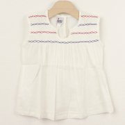 【セール80%OFF】le petit Lucas(ル・プチルカ） ノースリーブチュニックブラウスSMOCKY TOP オフホワイト 4才  　【おまかせ配送で送料お得】