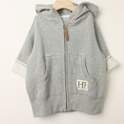 【セール80%OFF】How to Kiss a Frog（ハウトゥーキスアフロッグ） フード付半袖ジップアップパーカー グレー 4才 5才