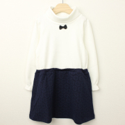 【セール70%OFF】Bizzu(ビズー） エンボスフラワーハイネックワンピース ネイビー 110cm