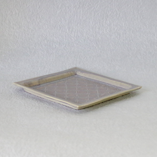 豊田雅代　イッチ　ン角皿　藤色　2