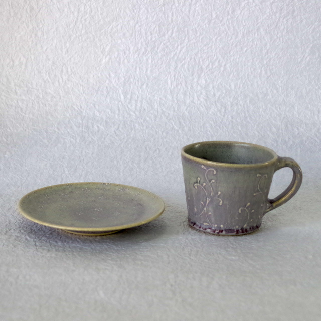 お値下げ！益子焼　豊田雅代　陶器製皿とマグカップセット お値下げ！益子焼 豊田雅代 陶器製皿とマグカップセット 2025年