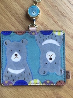 ミフウ　リール付き本革パスケース　