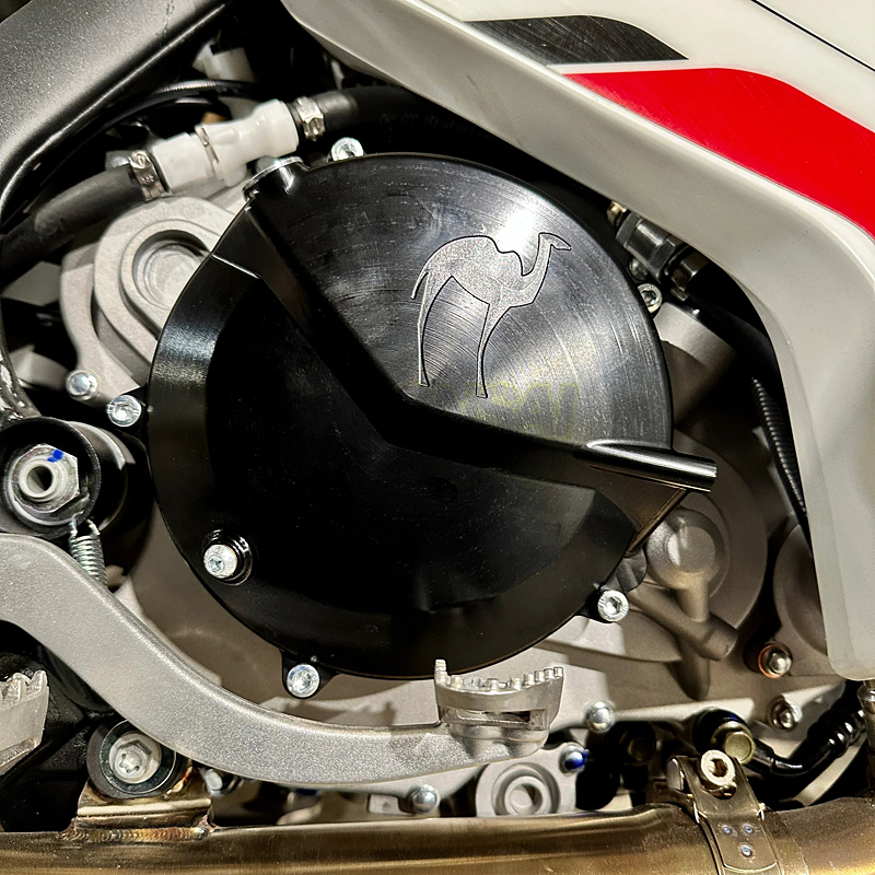 KOVE　クラッチカバー　キャメル