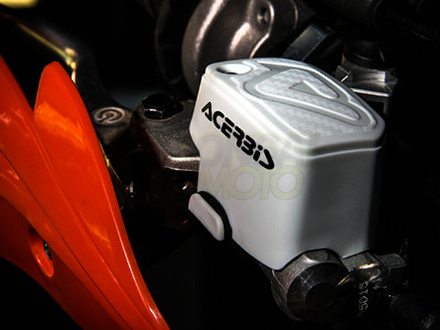 ACERBIS マスターシリンダーガード