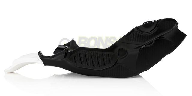 スキッドプレート